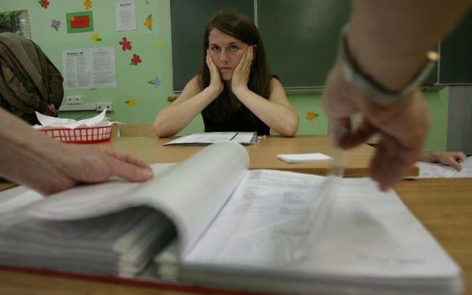 Nowy System Informacji O&#347;wiatowej miał zbierać dane o szkołach, nauczycielach i uczniach