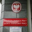 Przekształcanie zleceń w etaty może uderzyć też w pracowników. Chodzi o pensje