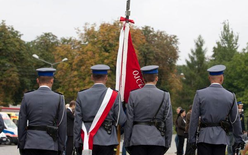 Prawnik-policjant krócej się pouczy