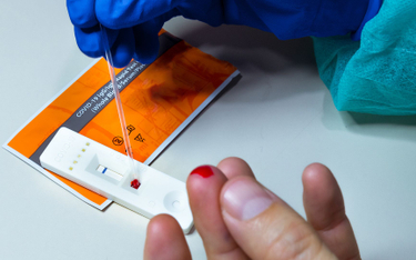 Ekspert wzywa do zakazania sprzedaży testów antygenowych
