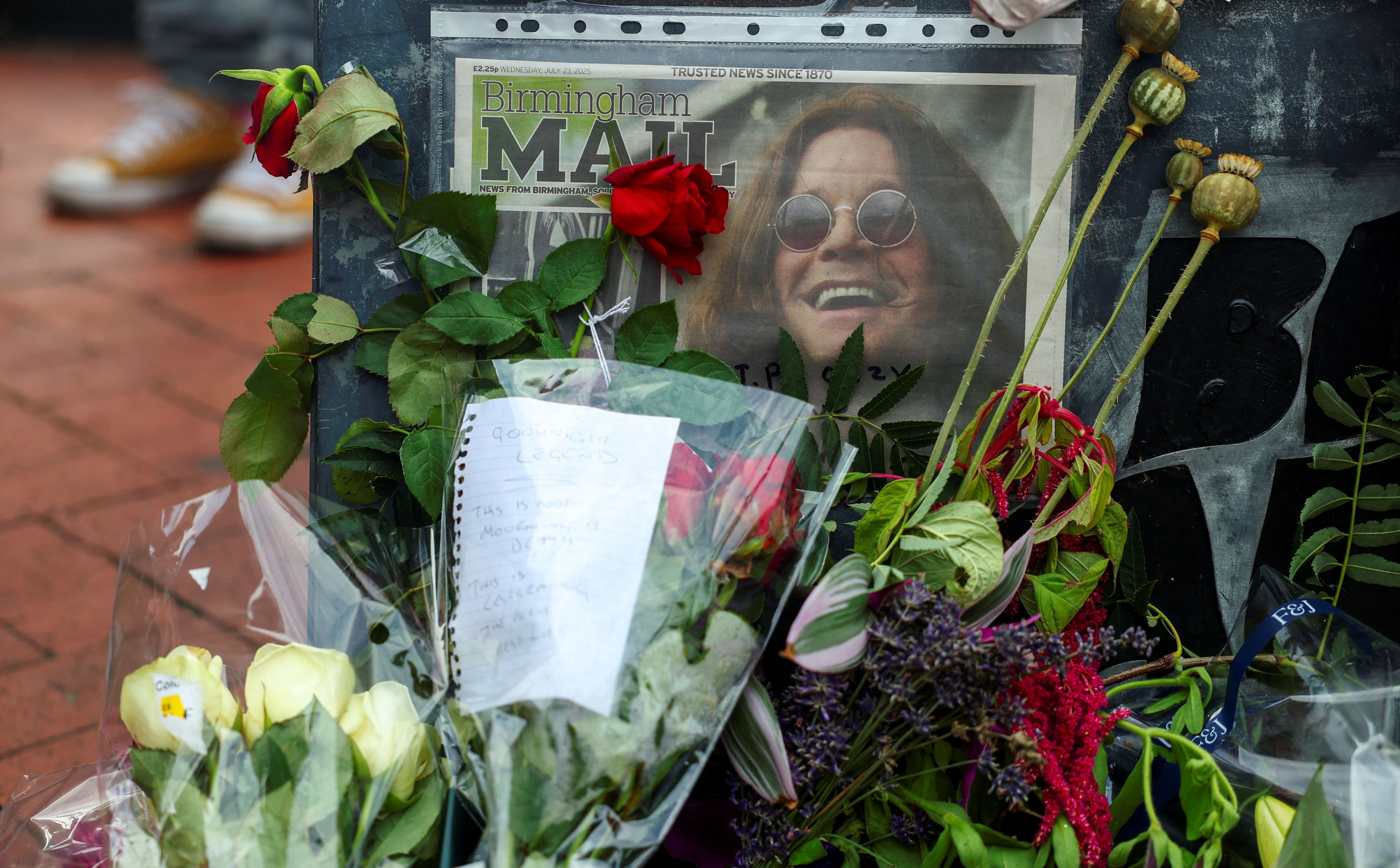 McCartney, Jagger i Clapton płakali na pogrzebie Osbourne’a?