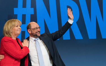 Premier Nadrenii Północnej-Westfalii Hannelore Kraft oraz Martin Schulz liczą na sukces w majowych w