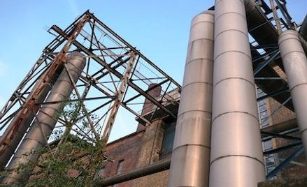 Przy zakupie instalacji z Niemiec VAT rozlicza nabywca