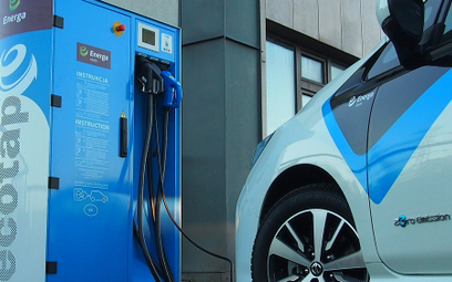 Nowe regulacje płatności za ładowanie elektryków