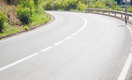 Na zakrętach dochodzi do wielu wypadków z udziałem motocyklistów
