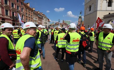 Wielka manifestacja „S” w Warszawie. Czarnek: Wyjść z ETS, korzystać z węgla