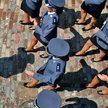 Kandydatów przyciągają do policji pewność zatrudnienia i niezłe zarobki. Na zdjęciu obchody Święta P