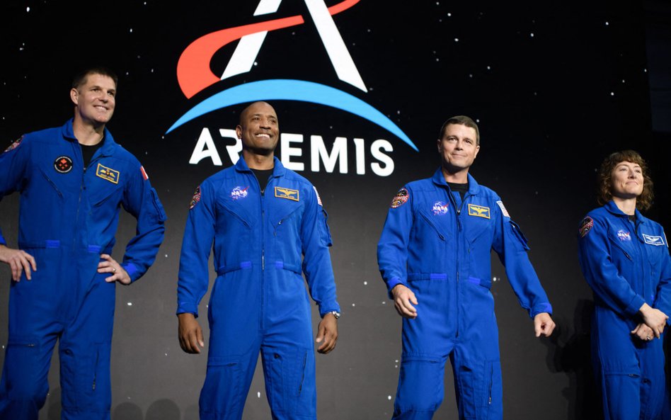 Pierwsza taka misja od pół wieku. NASA ujawniła, kto poleci w pobliże Księżyca
