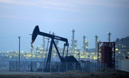 Na rynku paliwowo-naftowym było więcej fuzji i przejęć