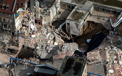 Pod gruzami archiwum w centrum Kolonii, które zawaliło się w ubiegłym roku, zginęły dwie osoby