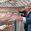 Rosyjski prezydent Władimir Putin i szef FIFA Gianni Infantino w czasie wizyty na stadionie Łużniki 