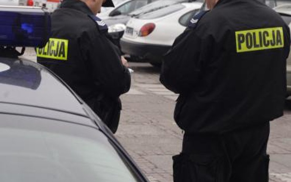 Policjantów odeszło już w tym roku ponad 5 tys.