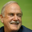 John Cleese, członek grupy Monty Pythona wziął udział w słynnej reklamie banku