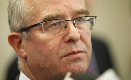 Prokurator generalny włącza się w kampanię wyborczą i zmienia zdanie o wraku