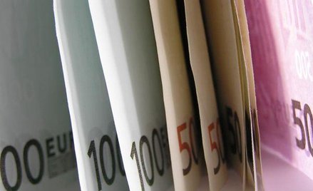 10 tys. zł zadośćuczynienia za upadek na schodach bez poręczy