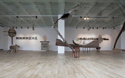 Jednym z ważnych artystów prezentujących w Opolu swoją twórczość był Jerzy Bereś.