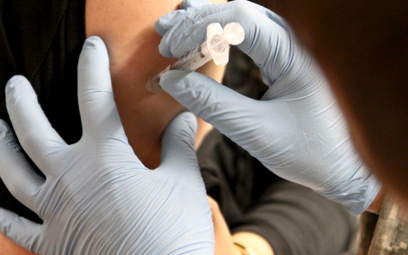 Szwecja przeprosi ofiary szczepionki przeciwko świńskiej grypie