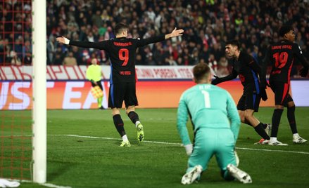 Liga Mistrzów. Robert Lewandowski już tylko krok od historii, Barcelona bawiła się w Belgradzie