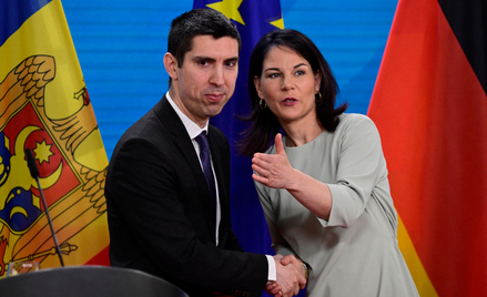 Niemiecka minister spraw zagranicznych Annalena Baerbock oraz szef MSZ Mołdawii Mihai Popșoi