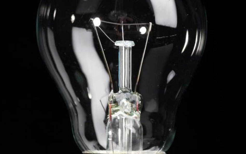 Żarówka w ?kurniku