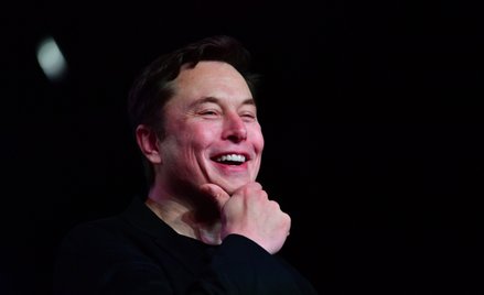 Musk sprzeda akcje Tesli, jeśli ONZ pokaże, jak chce zlikwidować głód na świecie
