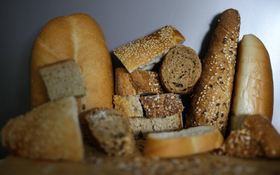Pomysł rządu na inflację: tańszy chleb i mięso