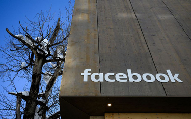 Facebook płacił 20 dolarów nawet 13-letnim dzieciom za instalację aplikacji "szpiegującej"