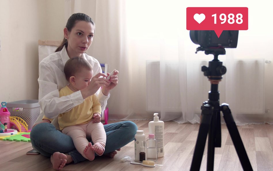 Dla niemałej części rodziców sharenting to sposób zarabiania.