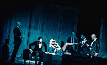 „Umarłe miasto” koncentruje się wokół męskich fantazji związanych z nieżyjącą ukochaną, którą przypo