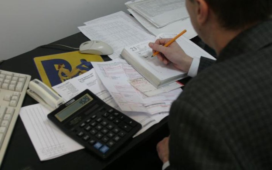 Jak zatwierdzić sprawozdanie i rozliczyć wynik finansowy za 2007 rok