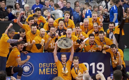 "Tomasz Wasilkowski"