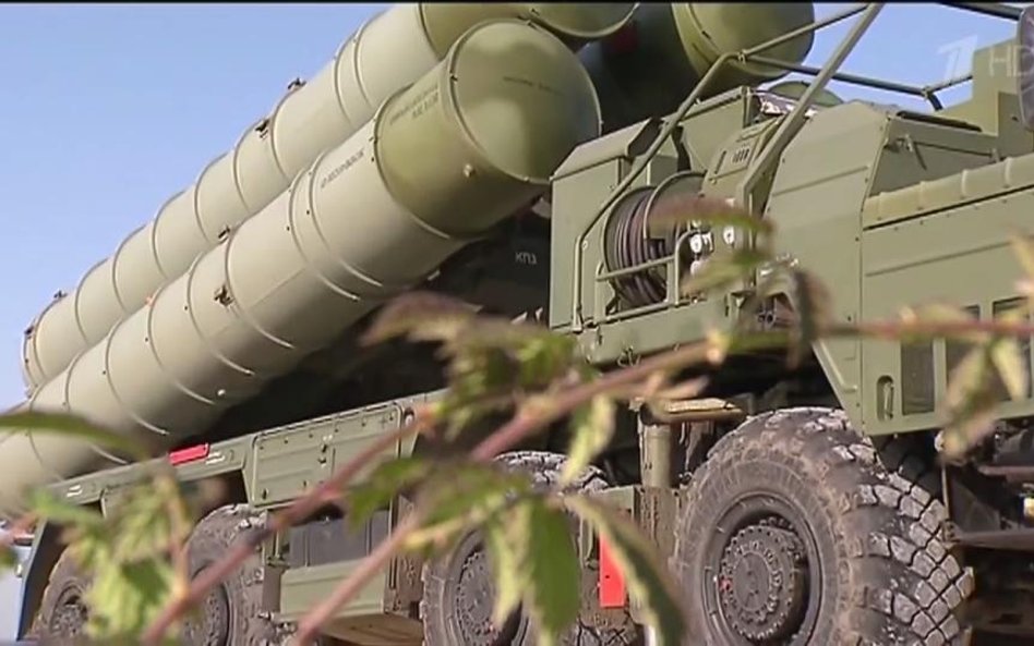 Rosyjski system rakietowy S-400 typu ziemia-powietrze