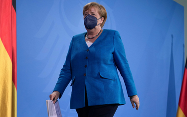 Kanclerz Angela Merkel przyjęła w poniedziałek prezydenta Zełenskiego, aby pokazać, że na szczycie z