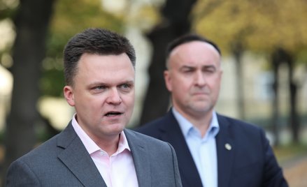 Lider Ruchu Polska 2050 Szymon Hołownia oraz przewodniczący partii Polska 2050 Michał Kobosko