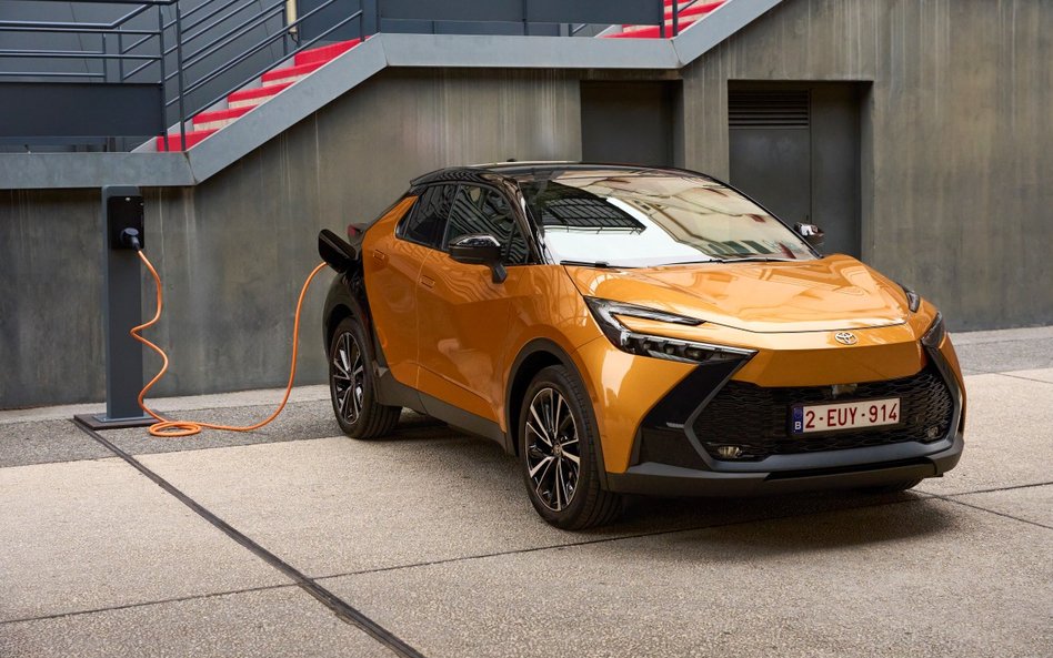 Toyoty Plug-in Hybrid podbijają świat