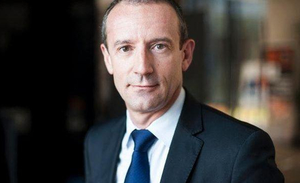 Jean-François Fallacher: Rozrywka napędzana światłowodem