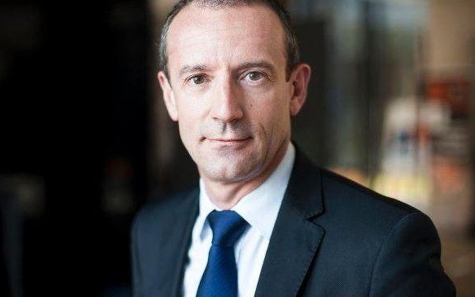 Jean-François Fallacher: Rozrywka napędzana światłowodem