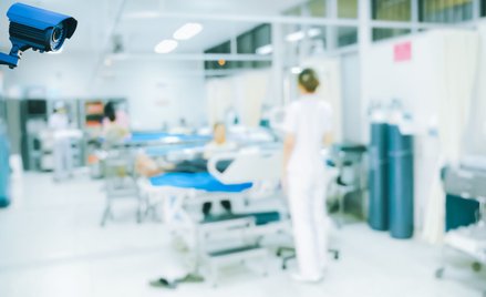 Czy kamery w salach szpitalnych łamią prawa pacjenta? Od dziś nowe zasady