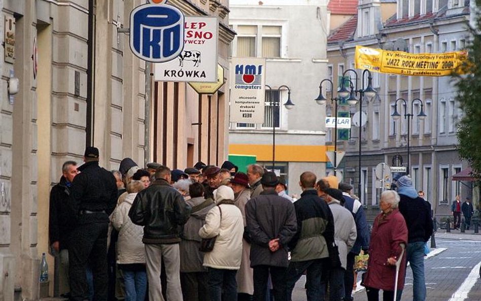Do tej pory panowała opinia, że limitowanie zapisów może oznaczać kolejki w biurach maklerskich. Prz