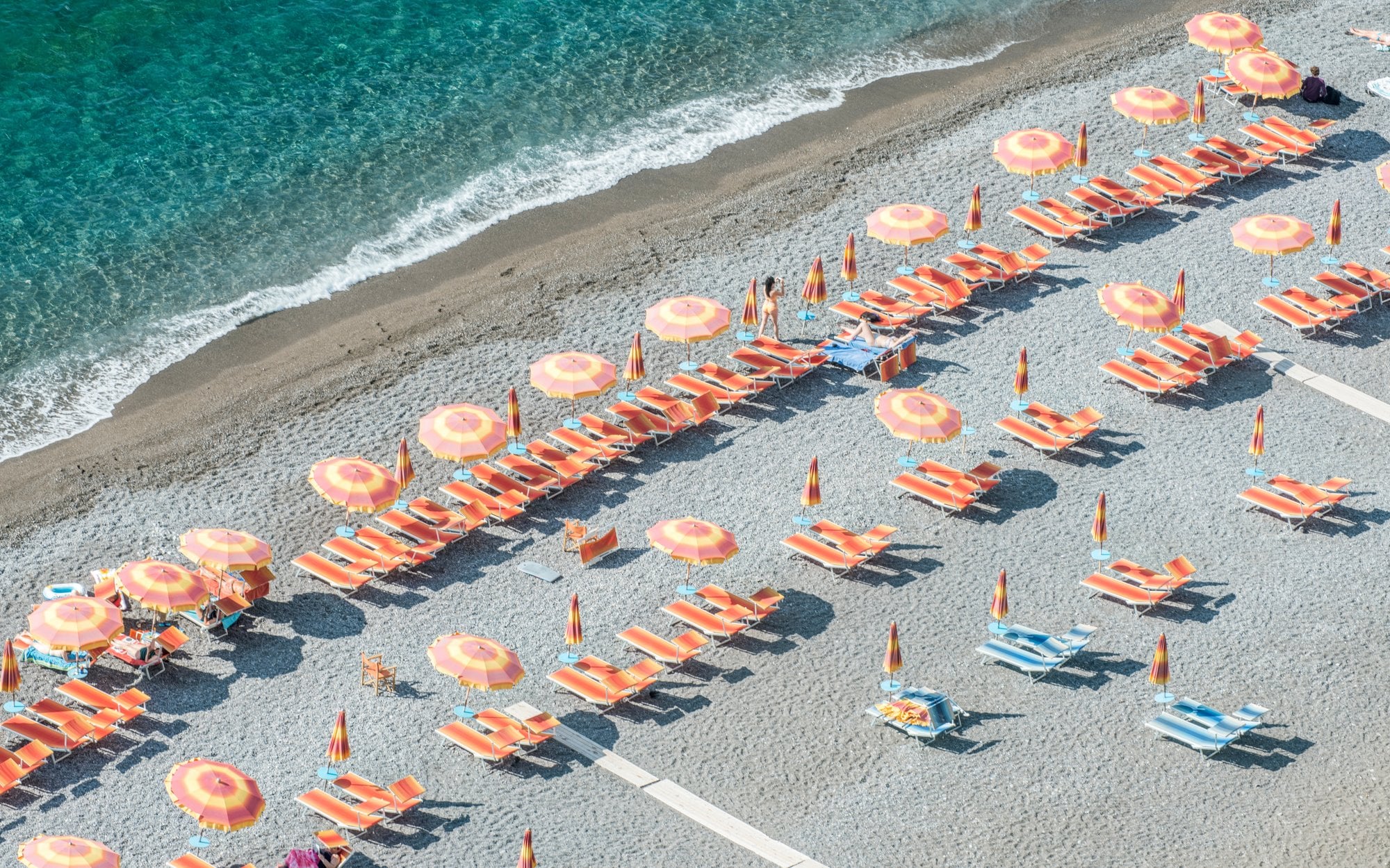 Na tej plaży nie skorzystasz z parasola. Chyba iż masz mniej niż 10 lub więcej niż 65 lat