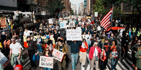 Amerykanie masowo protestują przeciwko Trumpowi