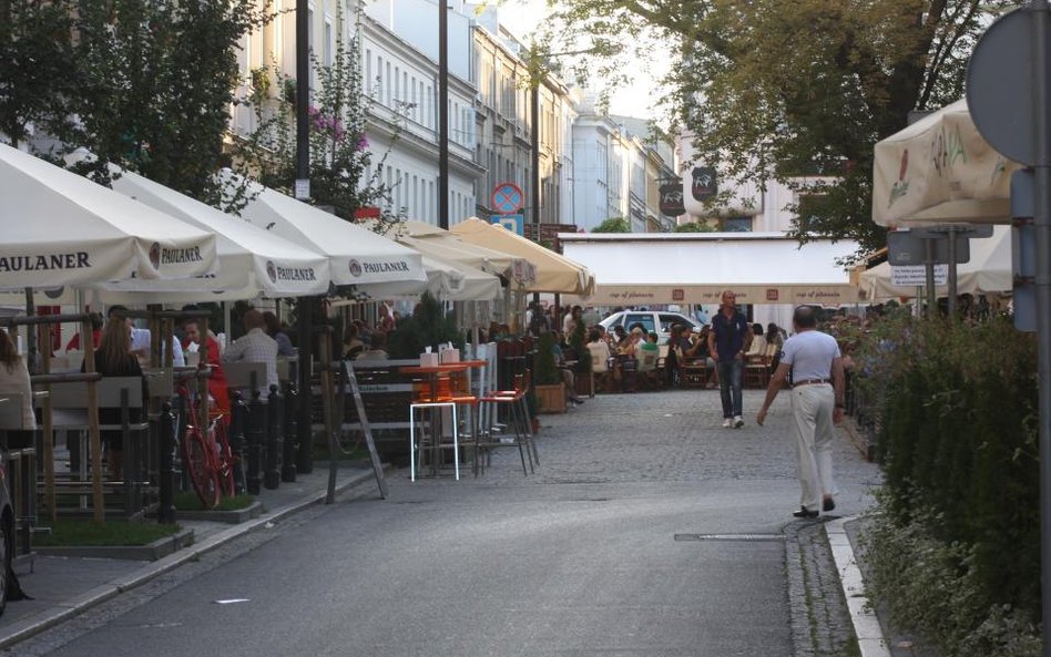 Ogródek w lokalu gastronomicznym. Niezbędne formalności
