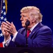 Donald Trump w centrum obchodów rocznicowych