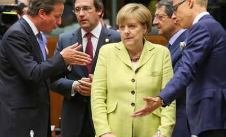 Gorące dyskusje na ostatnim szczycie trwały do środy nad ranem. Na zdjęciu od lewej: David Cameron, 