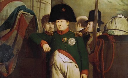 Napoleon Bonaparte na pokładzie HMS Bellerophon w Plymouth Sound. Obraz Sir Charlesa Locka Eastlake’