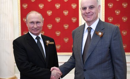 Władimir Putin i Aslan Bżanija