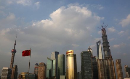 Chiny: gospodarka zwalnia, inflacja przytłumiona