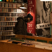 Zjawisko barów do słuchania muzyki wywodzi się z Tokio, ale w ostatnich latach stały się one popular