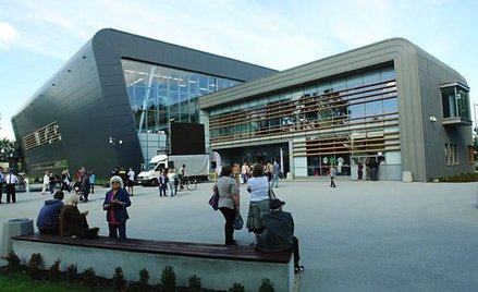 Podwarszawskie Legionowo dzięki dotacji z Unii zyskało halę widowiskowo-sportową