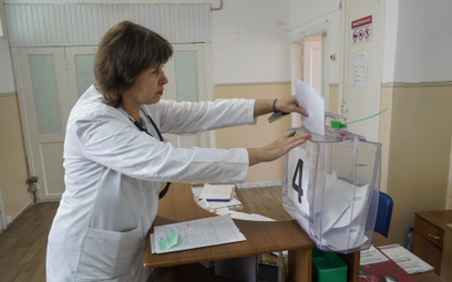 Głosowanie w pseudoreferendum w Donbasie